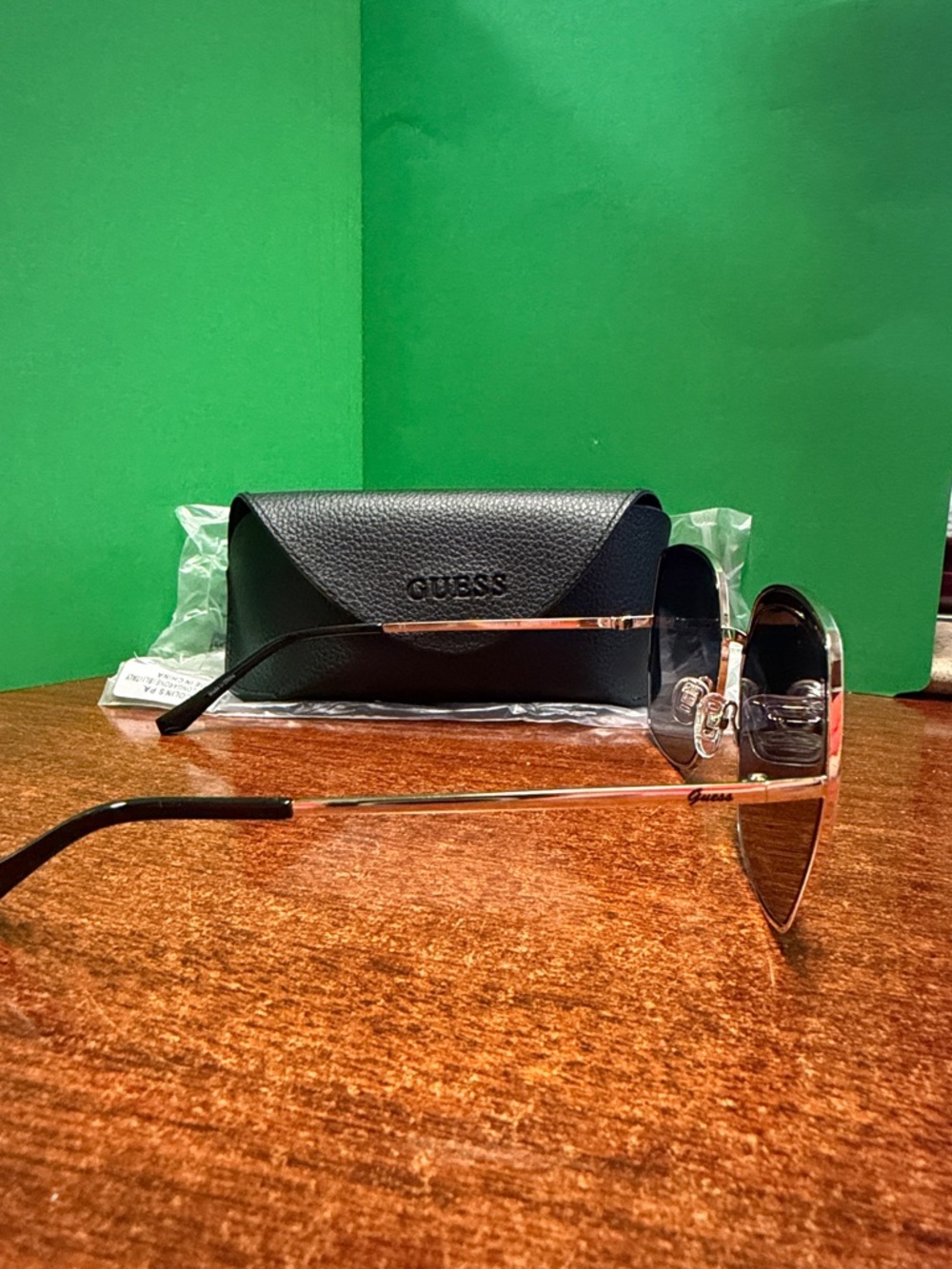 GUESS Brown Gradient Lens Sunglasses with Gold Frame - Picture 2 of 2